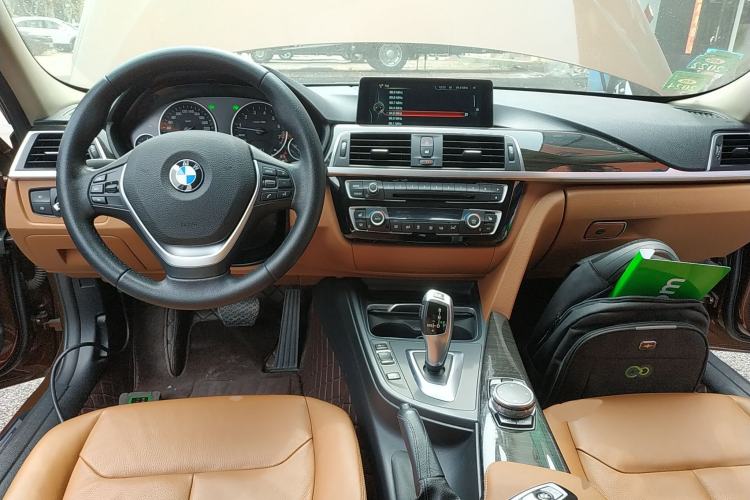 Used BMW 3 Series 2016 320Li Luxury Design Package

