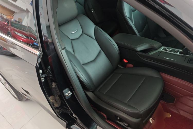 Used Cadillac CT5 2021 Revised 28T Luxury Version Right Front Seat