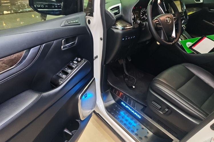 Used Toyota Alphard 2019 Dual-Engine 2.5L Prestige Edition
