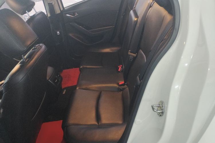 Used Mazda Mazda 3 Axela 2017 Hatchback 2.0L Automatic Luxury Model Emission Standard China V