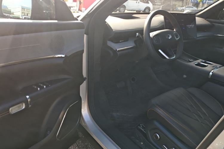 Used CHANGAN NEVO Q07 2025 215 Flagship PLUS
