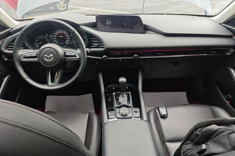 Used Mazda 3 Axela 2023 2.0L Automatic Zhiyao Edition Center Console