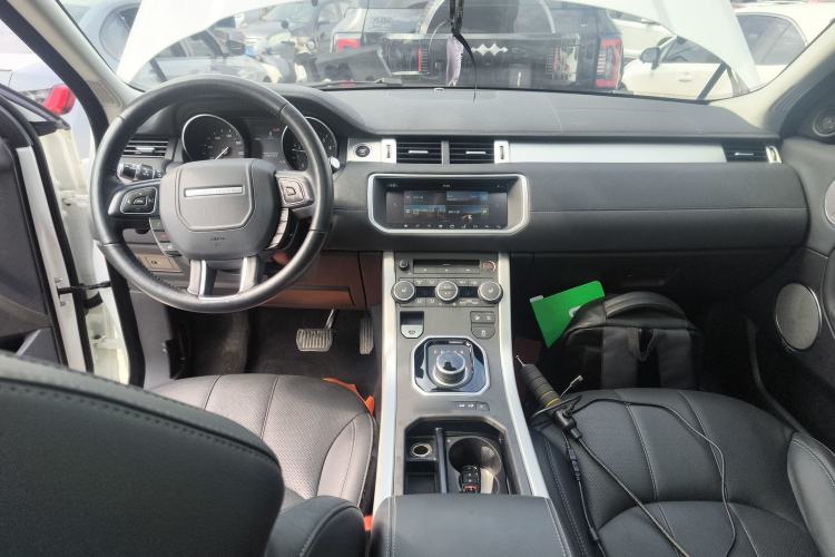 Used Land Rover Range Rover Evoque 2018 240 PS SE DYNAMIC Smart Edition