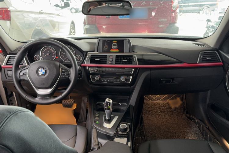 Used BMW 3 Series 2016 316Li Fashion Model Interior 9