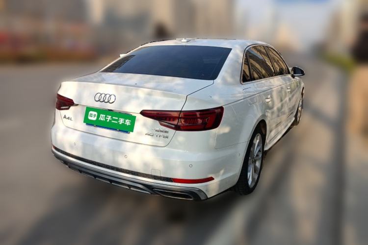 Used Audi A4L 2019 40 TFSI Fashion Edition China VI Emission Standard