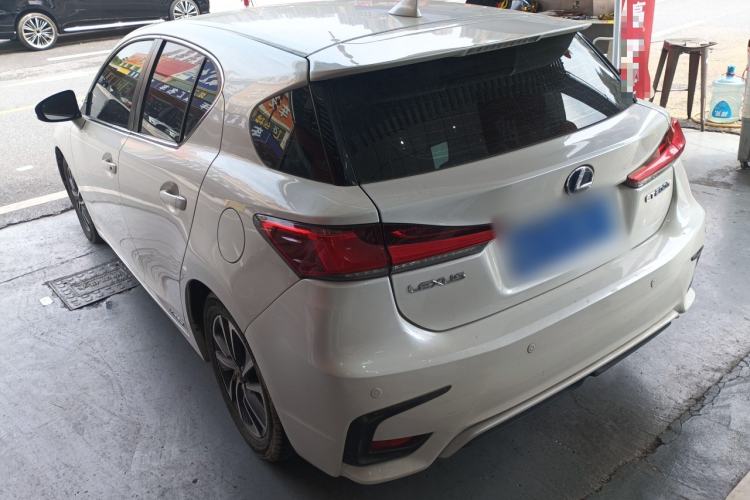 Used Lexus CT 2017 CT200h Elite Edition Solid Color China V Standard
