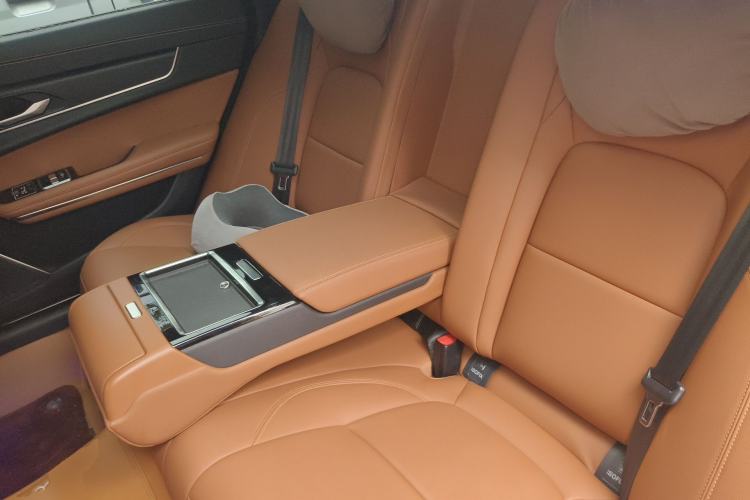 Used Jaguar XFL 2021 XFL 2.0T P250 All-Wheel-Drive Shimmering Black Sport Edition Left Rear Seat