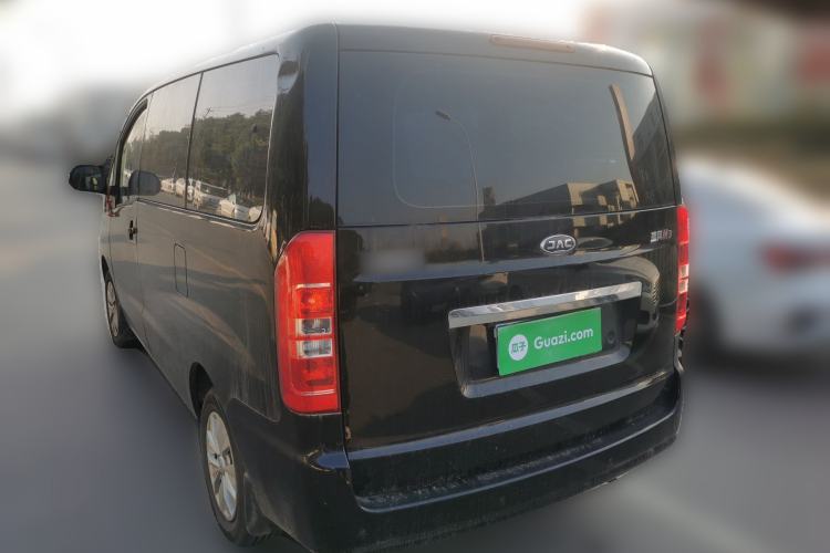 Used JAC Refine M3 2022 1.8L 7-seat Standard Edition
