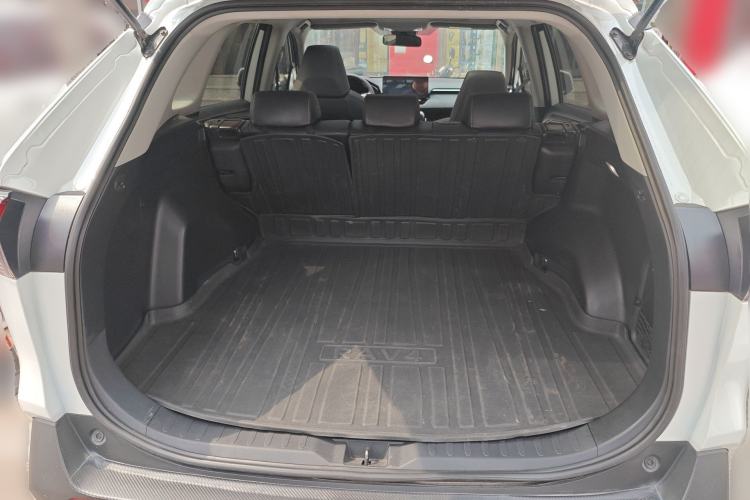 Used Toyota RAV4 2023 2.0L CVT Two-Wheel Drive Fashion Plus Edition Trunk