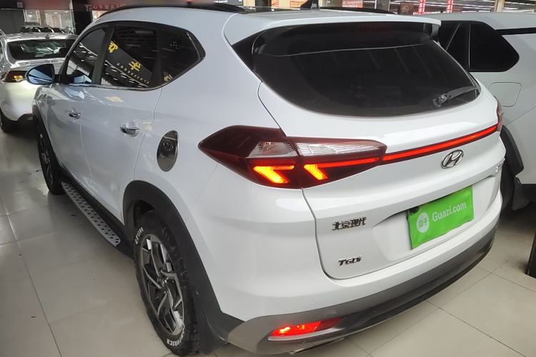 Used Hyundai Tucson 2019 280TGDi Dual-Clutch Two-Wheel Drive Fashion Edition China VI Standard Exterior 2