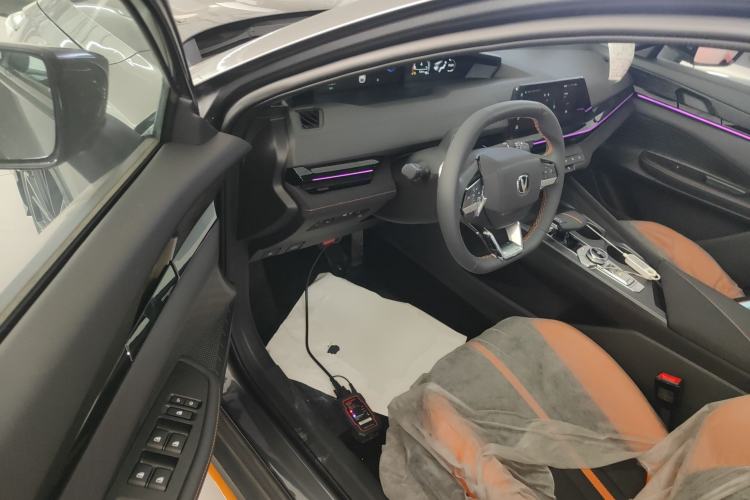 Used Changan UNI-V 2024 1.5T Prestige Sport Edition