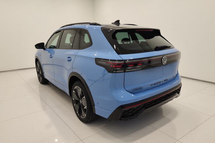 Used Volkswagen Tiguan L 2024 PRO 380TSI Four-Wheel Drive R-Line Prestige Edition Exterior 2