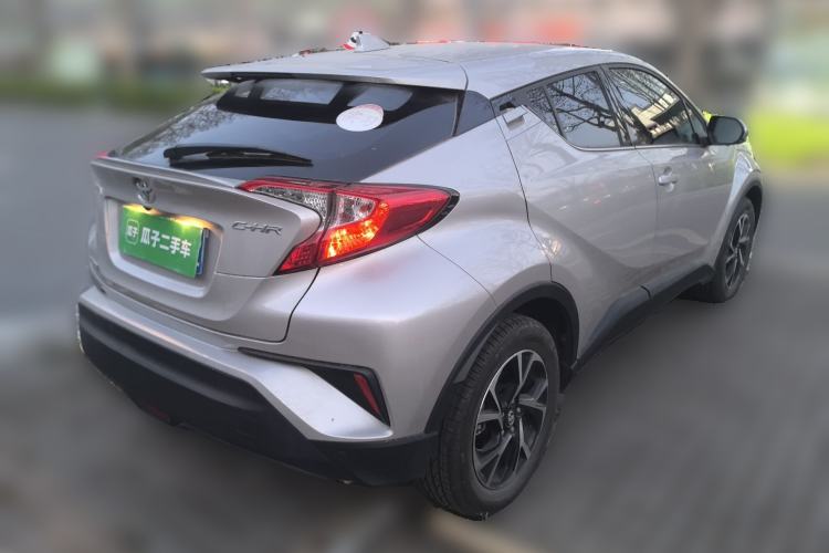 Used Toyota C-HR 2020 2.0L Leading Edition Rear Right 45 Deg