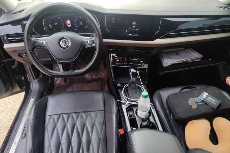 Used Volkswagen Passat 2020 330TSI Luxury Edition China VI