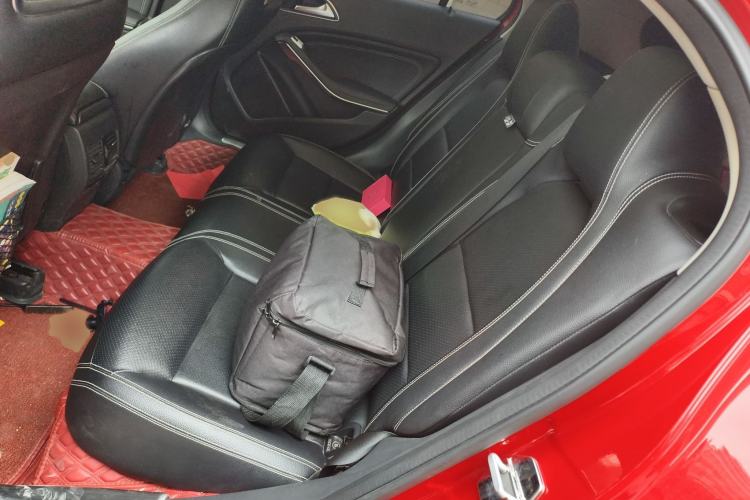 Used Mercedes-Benz GLA 2015 GLA 220 4MATIC Fashion Model
