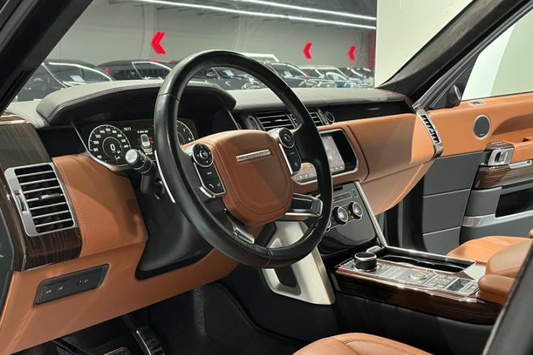 Used Land Rover Range 2017 3.0 SC V6 AB Prestige Extended Edition Interior 1
