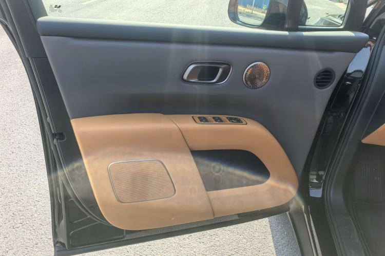 Used Li Auto Li Auto i8 2025 Model Standard Version