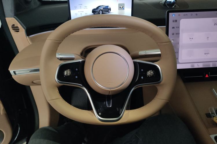 Used Hima Luxeed R7 2024 All-Electric 736 km Ultra