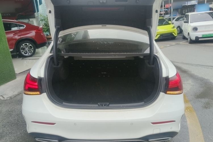 Used Mercedes-Benz A-Class 2022 Second Facelift A 200 L Sport Sedan Fashion Version