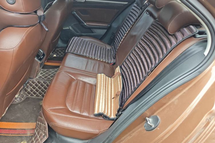 Used Volkswagen Lamando 2015 280TSI DSG Luxury Edition Left Rear Seat