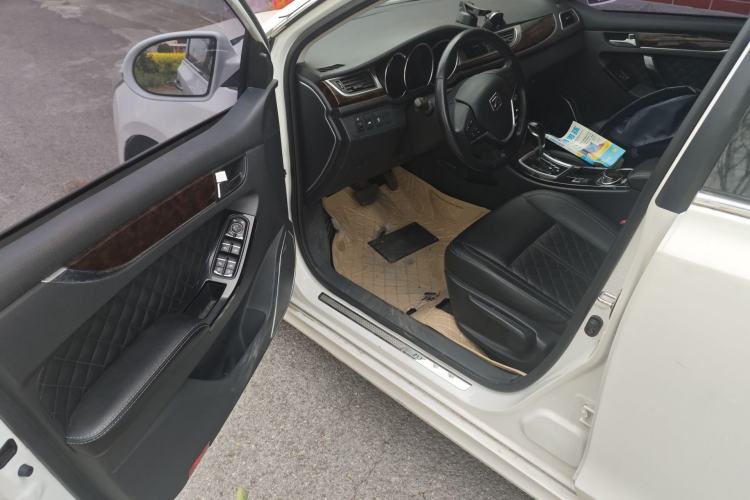 Used Zotye Z500 2016 1.5T CVT Luxury Model
