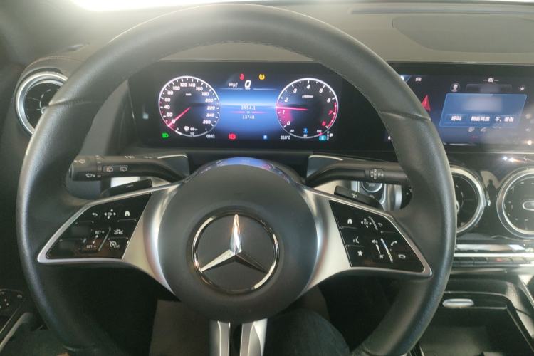 Used Mercedes-Benz GLB 2024 GLB 200 Dynamic Edition
