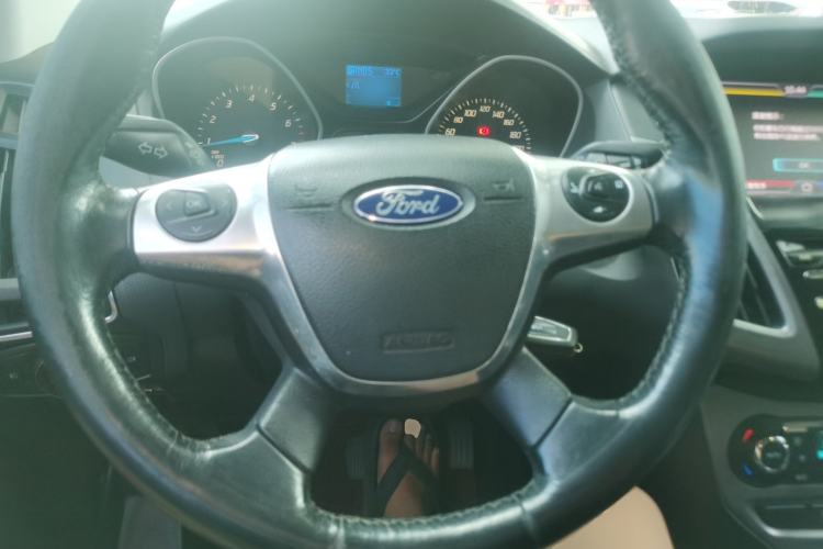 Used Ford Focus 2012 Hatchback 1.6L Automatic Fashion Edition
