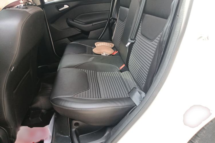 Used Ford Focus 2017 Hatchback 1.6L Automatic Fashion Edition Smart Drive Version
