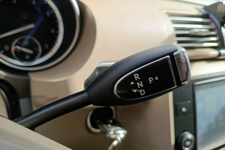 Used Mercedes-Benz R-Class 2017 R 320 4MATIC Business Edition Prestige Model