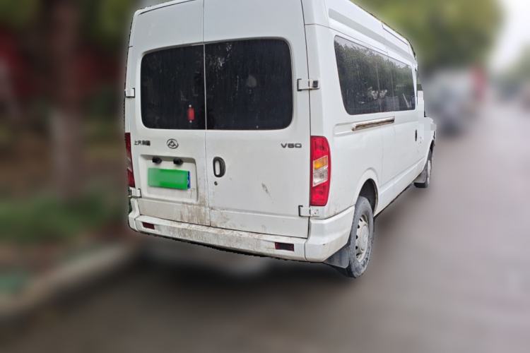 Used SAIC MAXUS Xintu V80 2021 2.0T Manual Classic Aoyuntong Long Wheelbase Mid-Roof 6/7/8/9-Seater