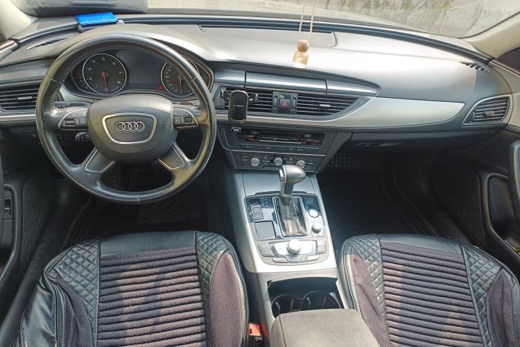 Used Audi A6L 2012 TFSI Standard Model Center Console