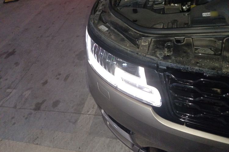 Used Land Rover Range Sport 2022 3.0 L6 YAO Black Edition Right Front Headlight