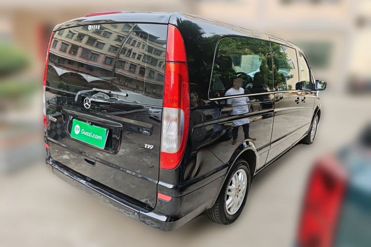 Used Mercedes-Benz Vito 2011 2.5L 7-seater executive version Rear Right 45 Deg