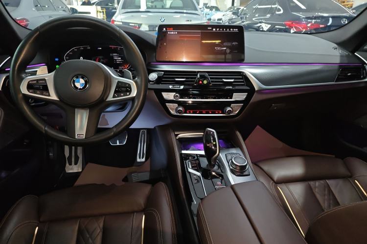 Used BMW 5 Series 2022 Restyled 540i Luxury Edition M Sport Package
