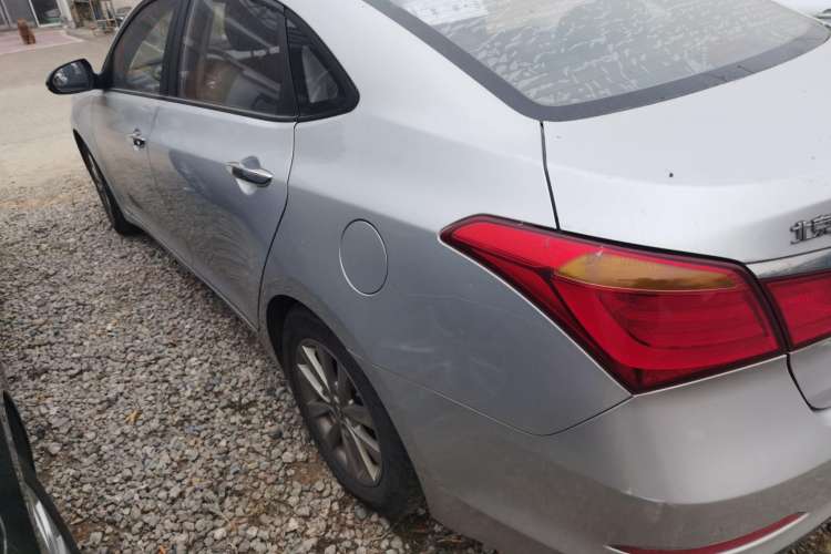 Used Hyundai Mistra 2014 1.8L Automatic Smart GLS
