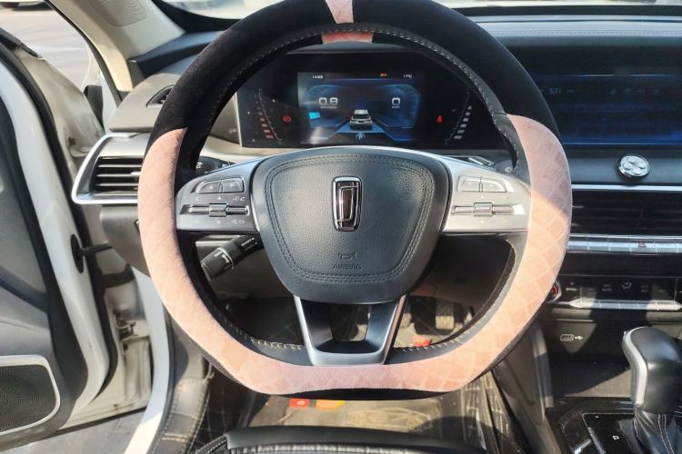 Used Bestune T77 2019 230 TID Automatic Luxury Version China VI Emission Standard