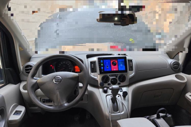 Used Nissan NV200 2014 1.6L CVT Zunya Model China IV Standard Center Console