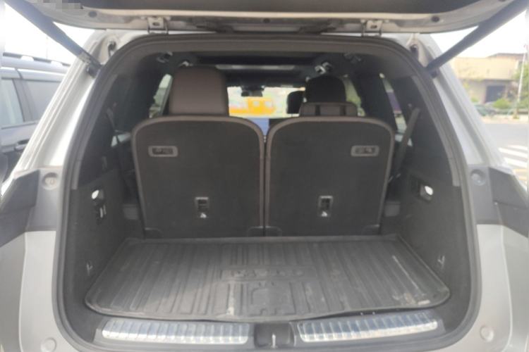 Used Li Auto L9 2022 Max model
