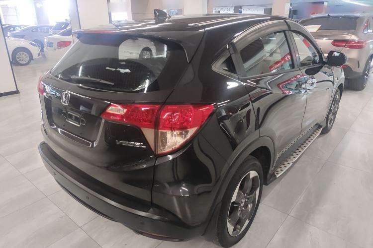 Used Honda Vezel 2016 1.8L CVT Front-Wheel Drive Pioneer Edition Rear Right 45 Deg