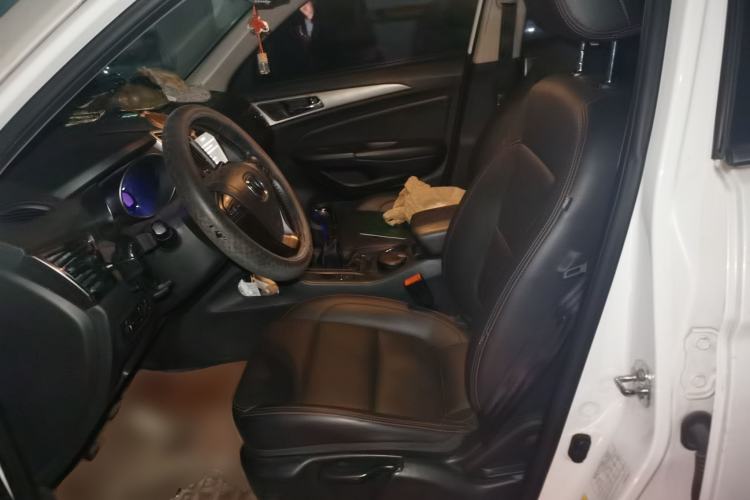 Used CHANGAN CS75 2014 2.0L Manual Luxury Version China V Standard