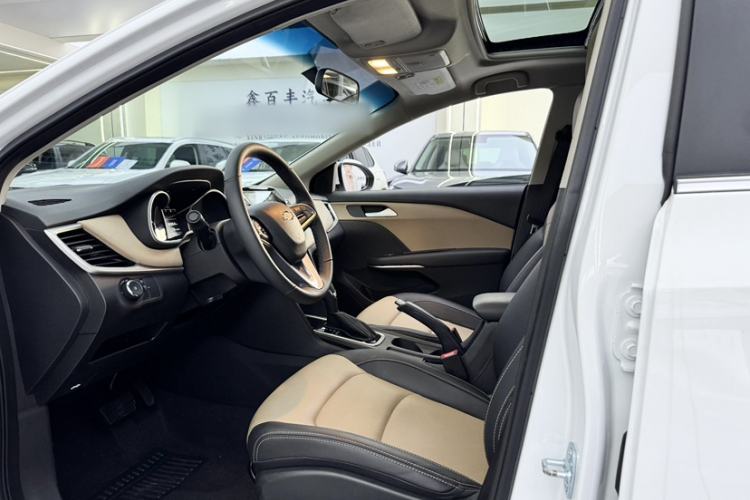 Used Chevrolet Monza 2022 320 Automatic Enjoyment Sunroof Version Interior 2