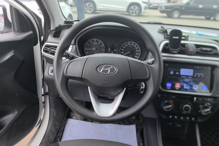 Used Hyundai Verna (older generation) 2017 1.4L Manual Huancai Edition China V Standard
