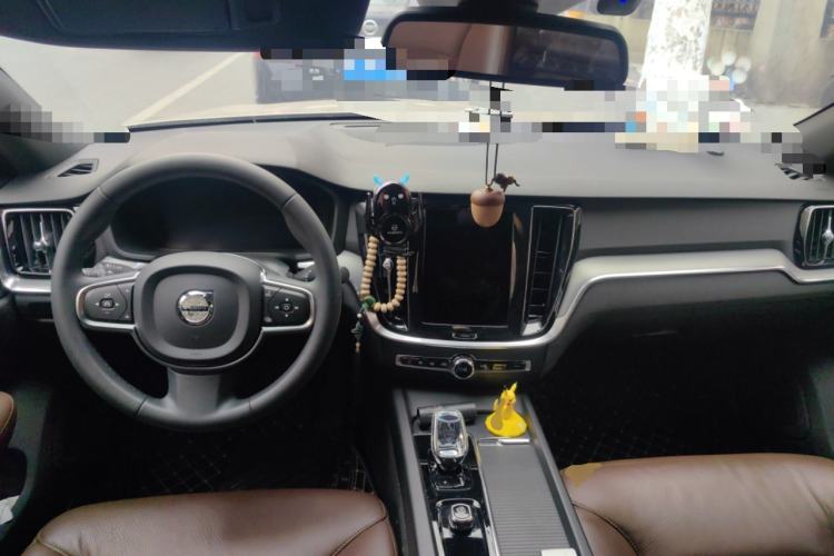 Used Volvo S60 2023 B4 Zhiyi Luxury Edition