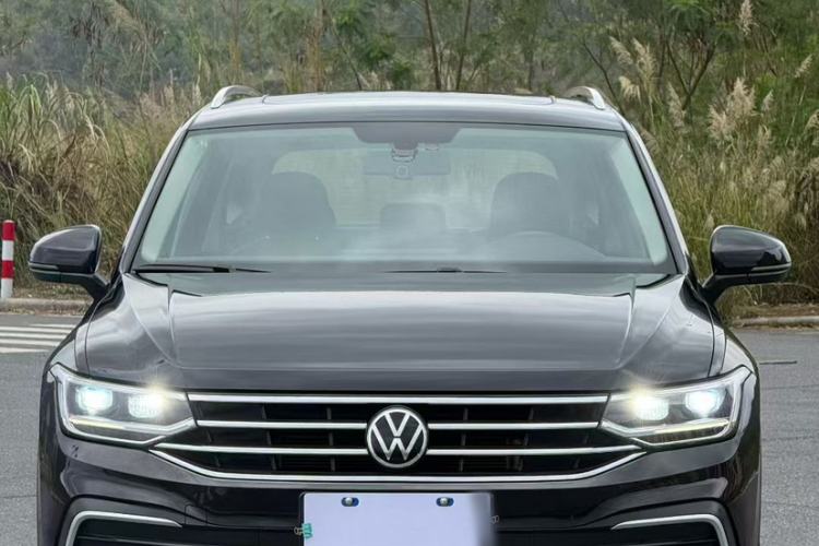 Used Volkswagen Tiguan L 2022 330TSI Automatic Two-Wheel Drive Smart Edition Exterior 1