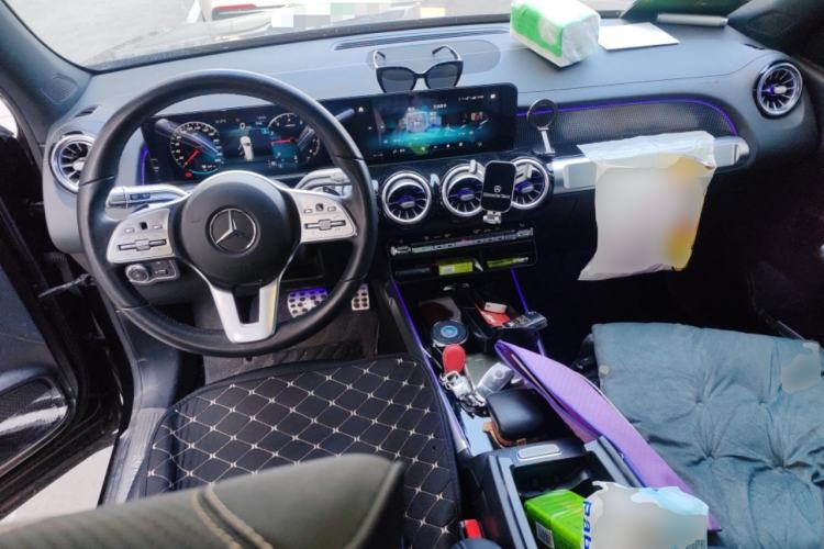 Used Mercedes-Benz GLB 2021 GLB 200 Dynamic Edition Center Console