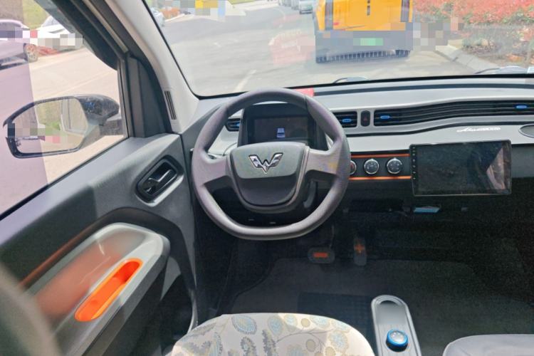 Used Wuling Hongguang MINIEV 2020 Zizai Version Lithium-NMC Steering Wheel