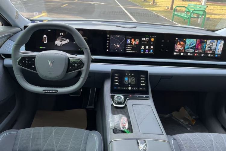 Used VOYAH PASSION 2023 Four-Wheel Drive Long-Range Version
