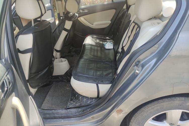 Used Volkswagen Lavida 2011 1.6L Automatic PinYou Edition Left Rear Seat