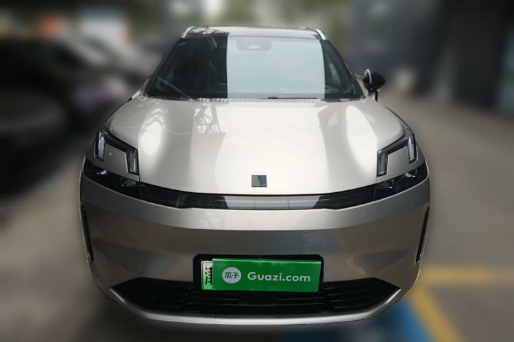 Used Lynk & Co 08 EM-P 2023 120km Long-Range Halo