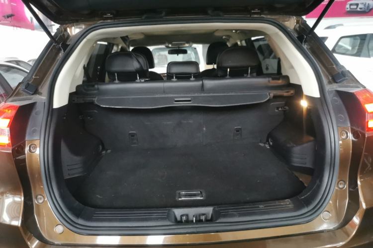 Used Geely Auto Emgrand X7 Sport 2016 2.0L Manual Smart Connect Version